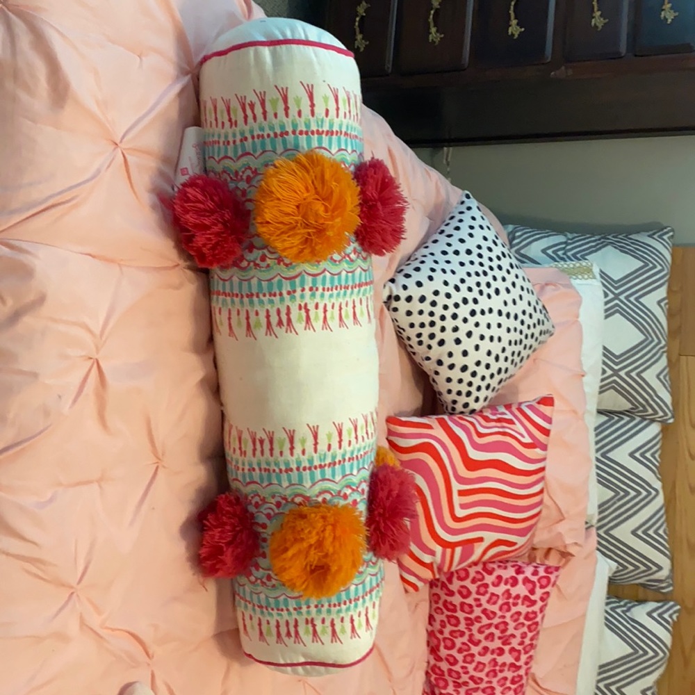 Throw pillow